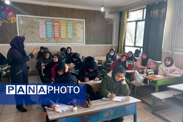 برگزاری آزمون شبه تیمز شماره۲ در دبیرستان ارمغان