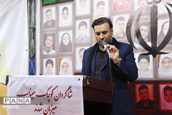 حضور گسترده فرهنگیان، دانش‌آموزان و اولیا در غرفه آموزش و پرورش نواحی پنج‌گانه تبریز به میزبانی ناحیه یک