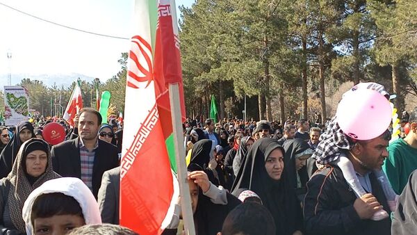 حضور پرشور مردم در راهپیمایی ۲۲ بهمن بیرجند