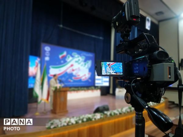 گرامیداشت هفته امور تربیتی و تربیت اسلامی در گلستان