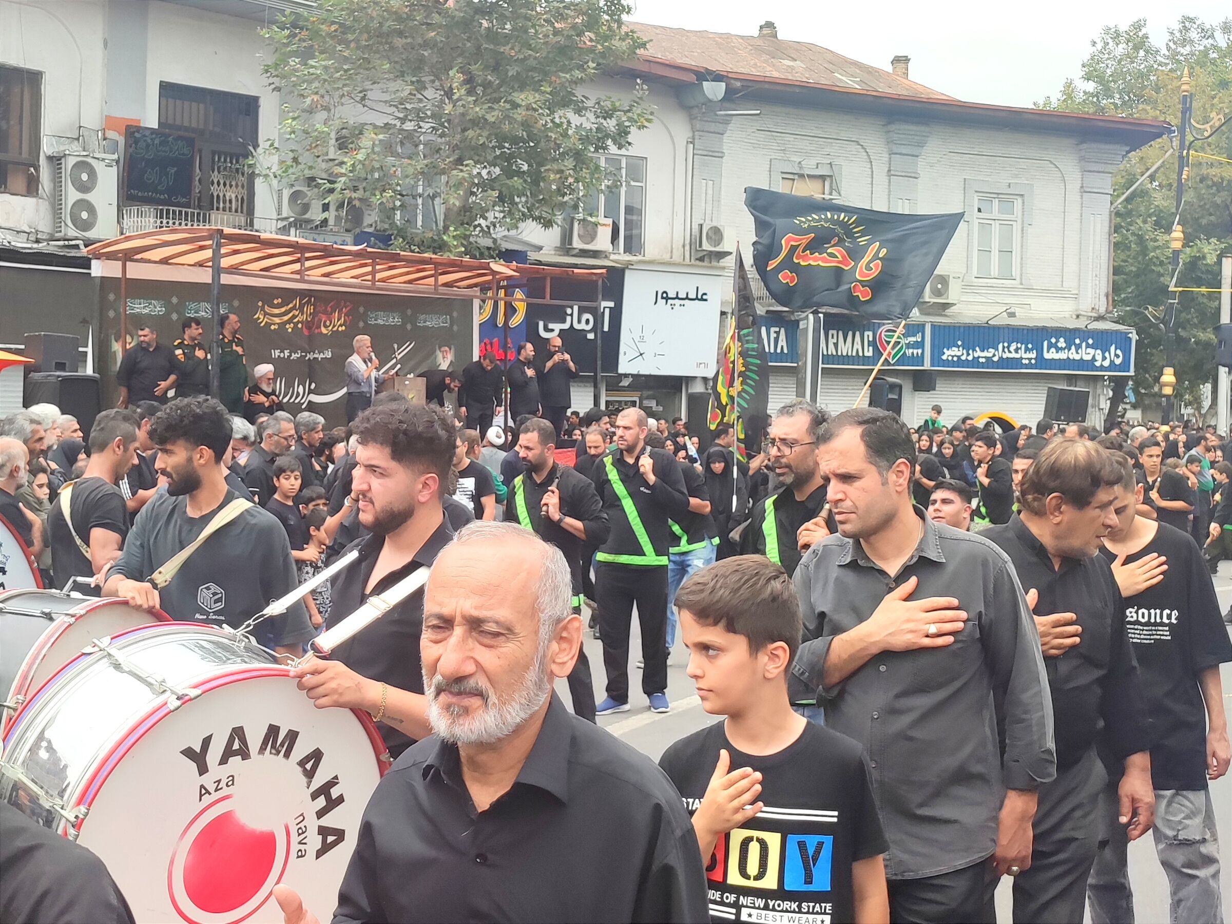 اجتماع عاشوراییان در میدان طالقانی قائمشهر