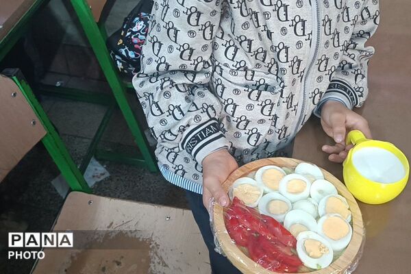 به وقت سلامتی؛ پیوند روز جهانی غذا و تخم‌مرغ در دبستان علامه طباطبایی (ره)