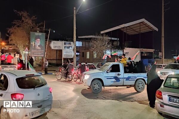 حماسه حضور مردن در خیابان های بار 