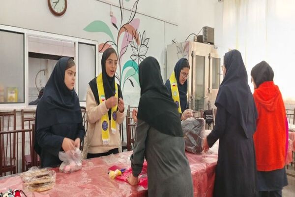 برپایی نمایشگاه و بازارچه کارو فناوری در دبیرستان شهید مجید دهنوی نیشابور