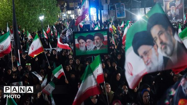 اجتماع شبانه خون‌خواهی شهادت رهبر انقلاب در چهل و ششمین شب 