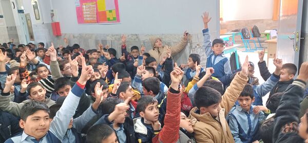 جشن یلدا و شور و نشاط در مدرسه فرهنگ شهیدان تهامی خلیل آباد