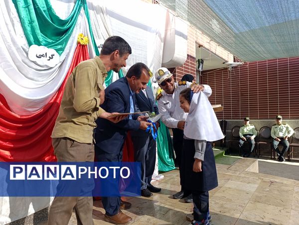 تقدیر از مدافعان نظم و امنیت  