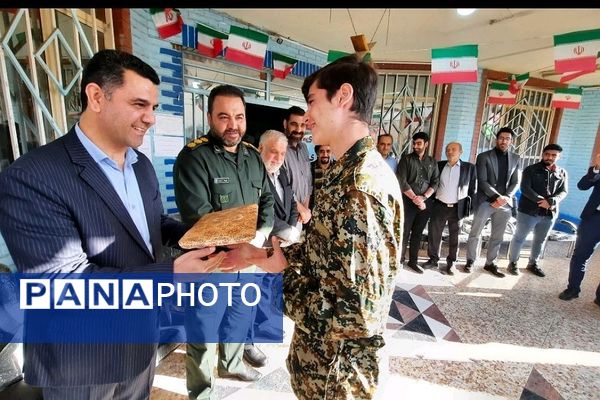 نواخته شدن زنگ بسیج و پدافند غیرعامل در مدارس ملاصدرا و شهید بهشتی ناحیه دو شهرری 