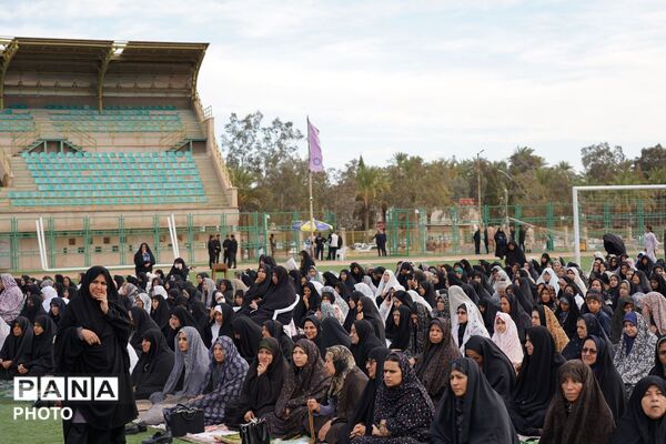 برپایی نماز عید سعید فطر در بم