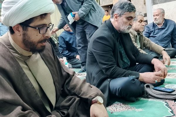 حضور دانش‌آموزان معتکف ناحیه دو شهرری در جلسات بصیرتی