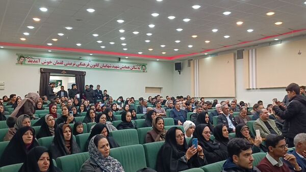 تقدیر از برترین های مدرسه نمونه آیت‌الله خامنه‌ای 