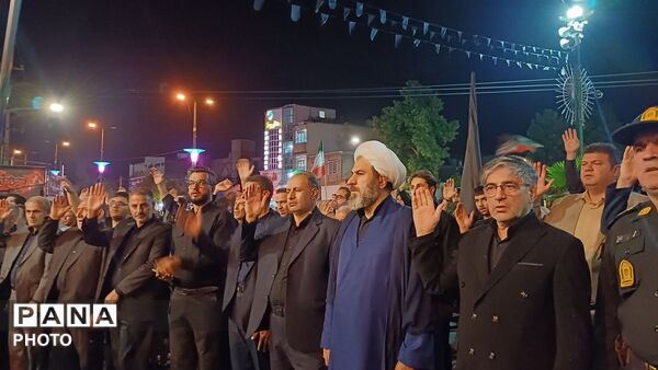 تجدید بیعت مردم کوهدشت با آرمان‌های حسینی در میدان امام خمینی (ره)