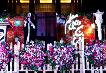 مراسم بزرگداشت مقام معلمان شیرازی در جوار آرامگاه سعدی