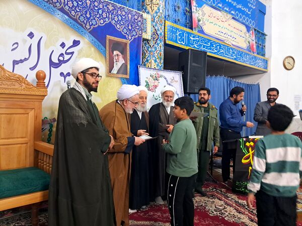 محفل انس با قرآن کریم در مسجد جامع قائمشهر