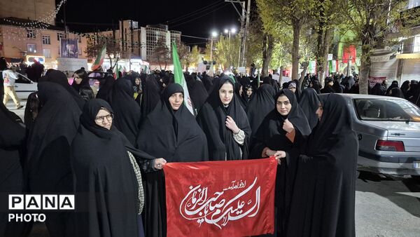 شبی متفاوت با فریادهای آیینی؛ گردهمایی باشکوه دوستداران سنت