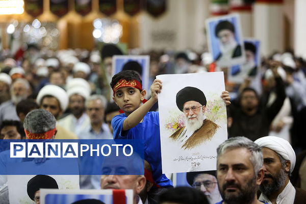 اجتماع بزرگ «فداییان ولایت، مدافعان وطن» در قم