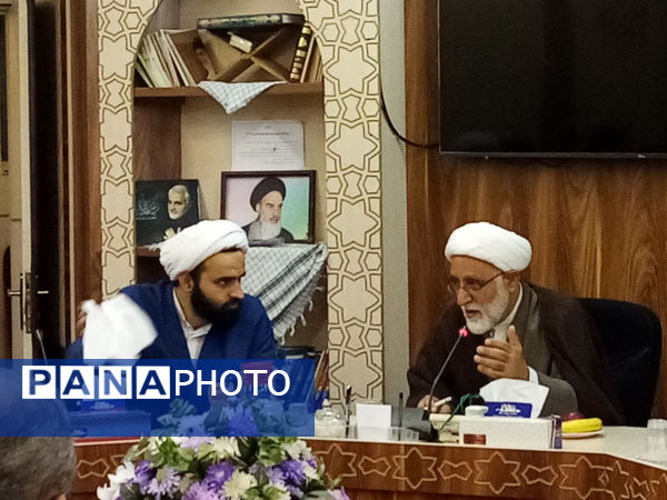 دیدار معاون پرورشی و فرهنگی وزارت آموزش و پرورش با مدیران مراکز علمی، پژوهشی حوزوی در قم