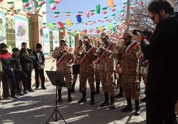 اهتزار پرچم؛ دلیلی برای یادآوری استقامت