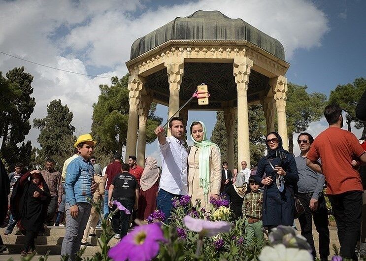 از ایجاد 10 ایستگاه اطلاع رسانی گردشگری تابرگزاری گالری خیابانی در گذر حافظیه