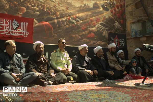 پیاده روی ۱۱ کیلومتری عاشقان رضوی در آخرین روز ماه صفر به سمت آستان مقدس  امامزاده حمزه بن موسی (ع)