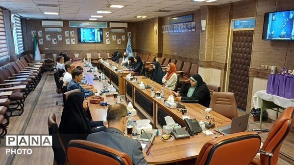 تجلیل از برگزیدگان مسابقات فرهنگی و هنری و پرسش مهر ریاست جمهوری منطقه ۱۶ شهر تهران
