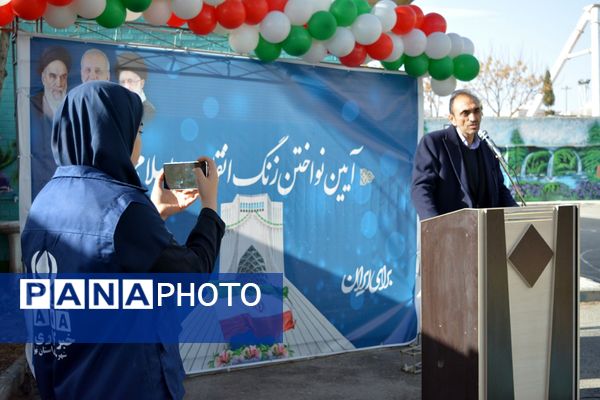 طنین زنگ انقلاب در بهارستان‌دو 