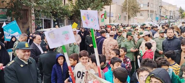 راهپیمایی روز13 آبان در شهر کلات برگزار شد