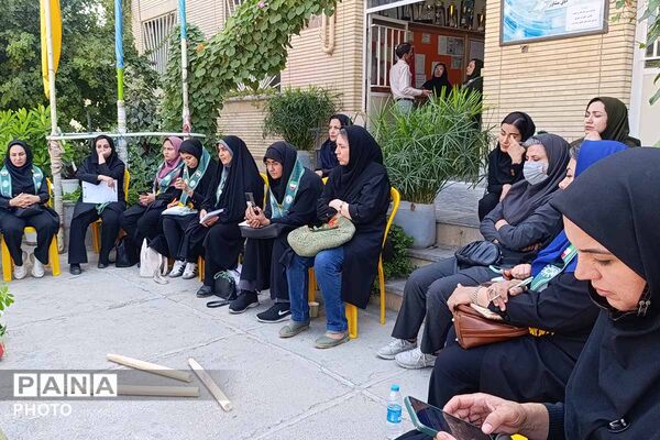 روز دوم دوره آموزشی مربیان پیشتازان بجنورد؛ آموزش مهارت‌های خلاقانه و تشکیلاتی_2