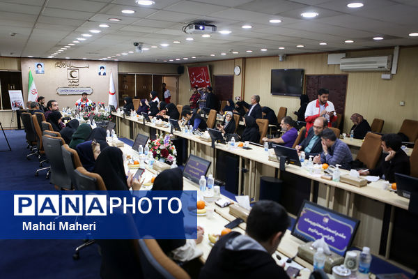 نشست خبری رئیس جمعیت هلال احمر