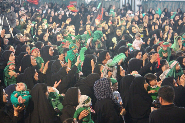 مراسم شیرخوارگان حسینی شهرکرد