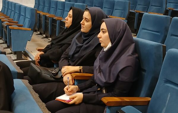  کارگاه آموزشی نحوه تعامل با دانش‌آموزان و بازی‌های گروهی در باقرشهر 