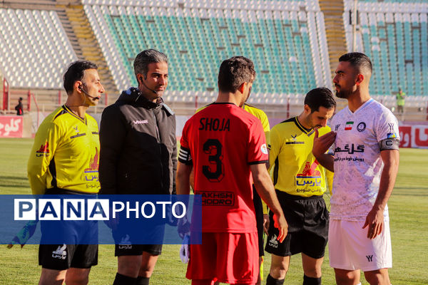 بازی جام حذفی تراکتور و  گل‌گهر سیرجان