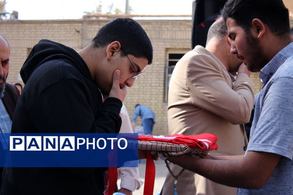 بزرگداشت شهدای دفاع مقدس در آموزش و پرورش ناحیه 4 کرج