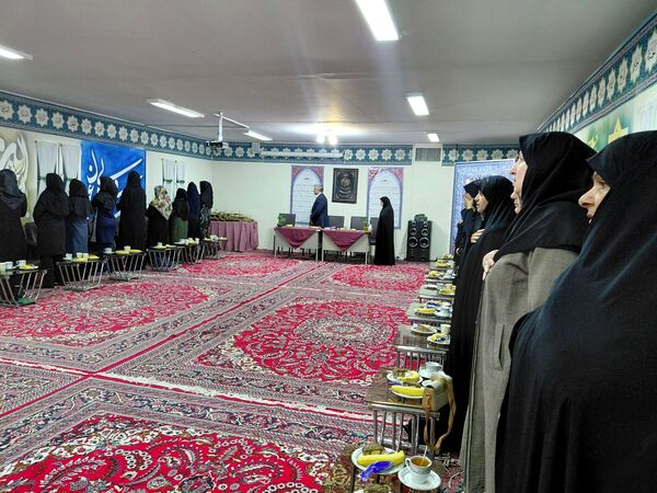 اولین جلسه شورای دبیران در دبیرستان علی‌ افشارنژاد 