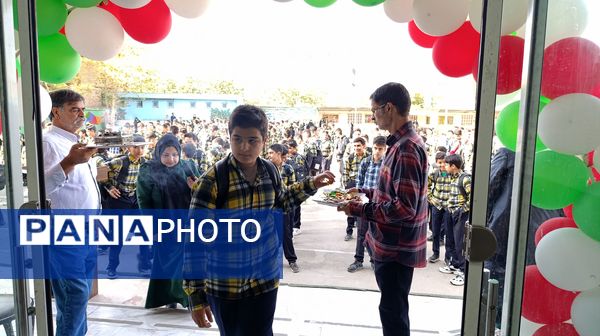 شروع سال تحصیلی در دبیرستان متوسطه اول عبدالحسین قفلی