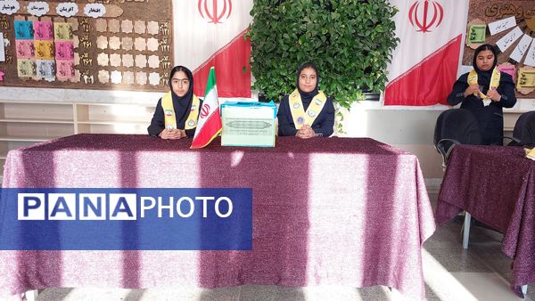  انتخابات شورای دانش آموزی در دبیرستان هوشیار