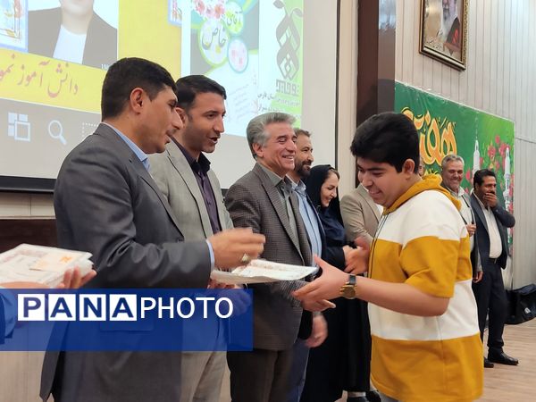 جشن ستارگان دبیرستان هیأت امنایی توحید دوره اول