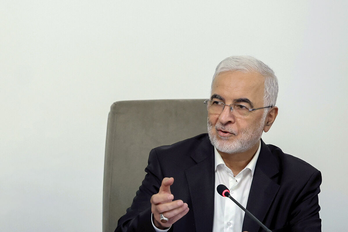مومنی: انتصاب فرمانداران زن ادامه دارد