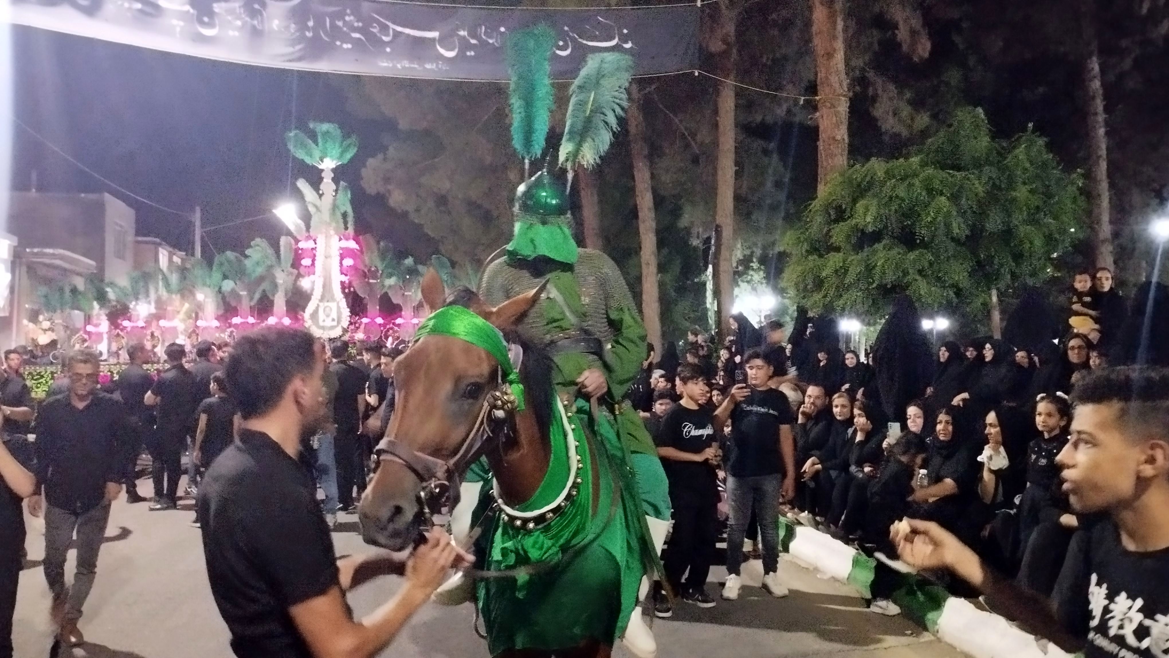 برپایی دسته‌های عزاداری در شب تاسوعای حسینی