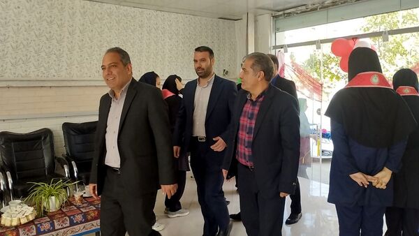 افتتاح واحد تجاری در دبیرستان فرهنگیان 