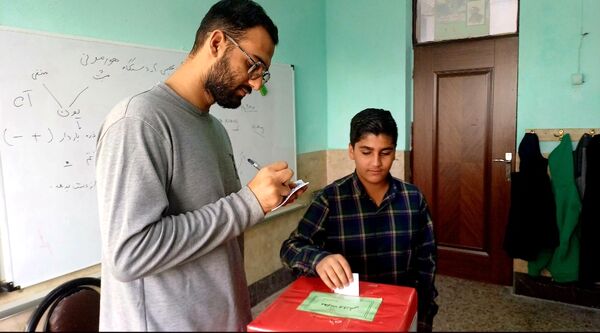 انتخابات شورای دانش‌آموزی آغاز فردایی روشن در اندیشه شاهد