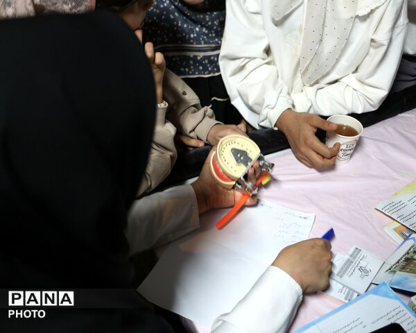 اجرای طرح ویزیت رایگان  دندان  در اجتماعات شبانه بجنورد