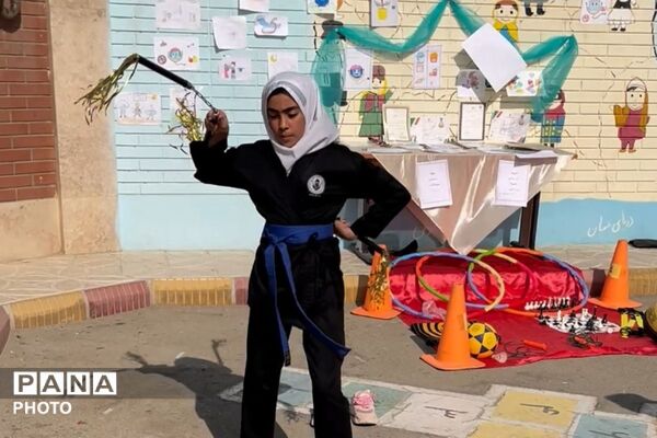 تجلیل از دانش‌آموزان توانمند دبستان «نشر علم» در هفته تربیت بدنی و ورزش
