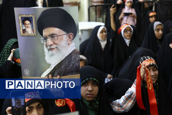 اجتماع ضد صهیونیستی نوجوانان فاطمی در حرم حضرت معصومه(س)