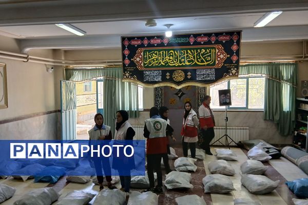 لبخند مهر علوی در تویسرکان اجرا شد؛ همدلی برای آینده دانش‌آموزان نیازمند