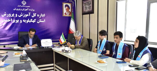 نشست صمیمی دانش‌آموزان خبرنگار پانا با مدیرکل آموزش و پرورش کهگیلویه و بویراحمد 