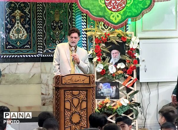 آیین تقدیر از ۷۰ معلم جهادی در مسجد انصارالحسین(ع) قم