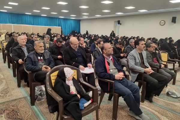 نخستین گردهمایی فرهنگیان جهادگر مقطع ابتدایی ناحیه دو قم برگزار شد