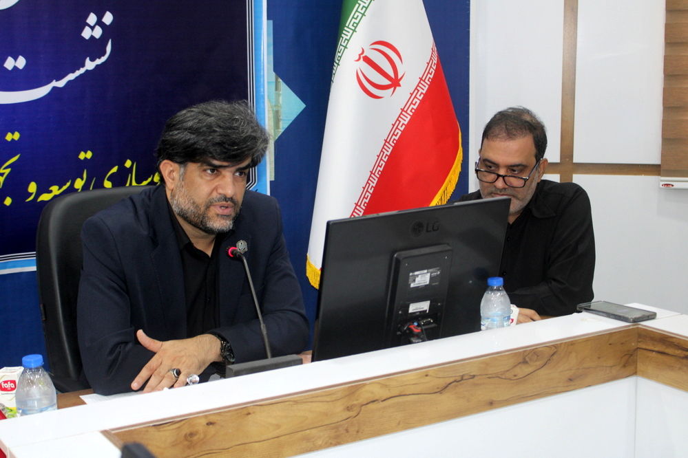 نشست خبری مدیرکل نوسازی توسعه و تجهیز مدارس استان بوشهر