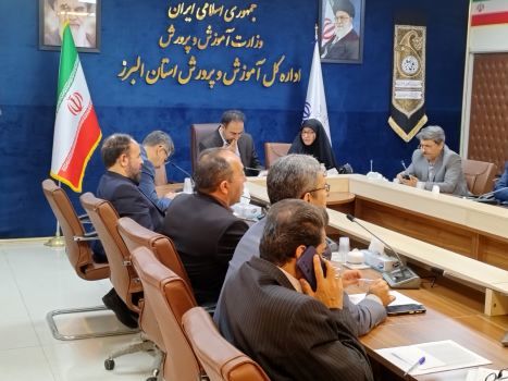 دانش‌آموزان را باید از روش‌های مختلف ‌با ‌فرهنگ غنی تمدن ایرانی آشنا کرد